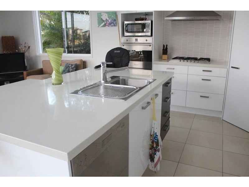 4 Columba Place, Pelican Waters QLD 4551