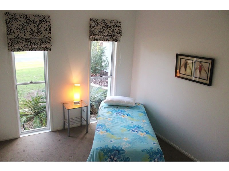 4 Columba Place, Pelican Waters QLD 4551