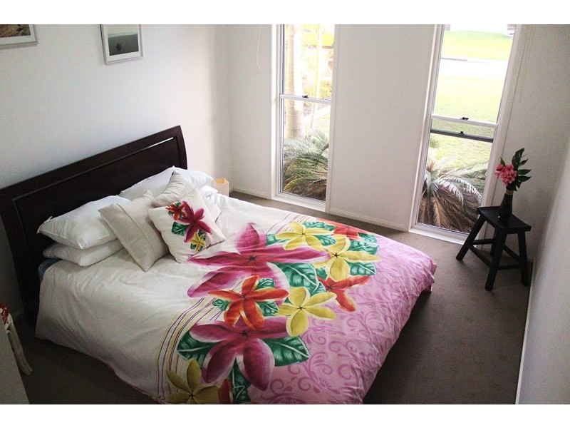 4 Columba Place, Pelican Waters QLD 4551