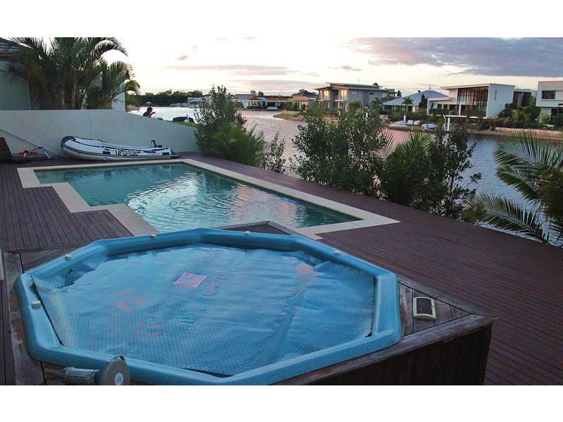 4 Columba Place, Pelican Waters QLD 4551