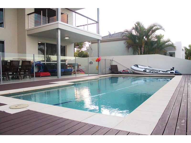 4 Columba Place, Pelican Waters QLD 4551