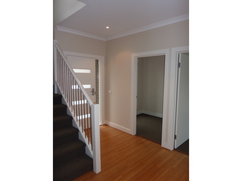 34B Bamfield Road, Heidelberg Heights VIC 3081