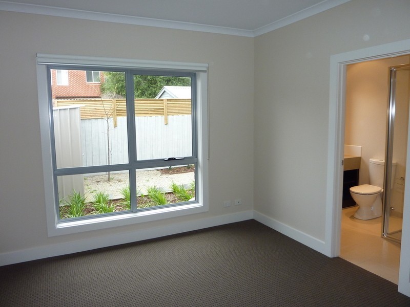 34B Bamfield Road, Heidelberg Heights VIC 3081