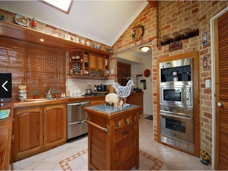 10 St Pierre Circuit, Currambine WA 6028