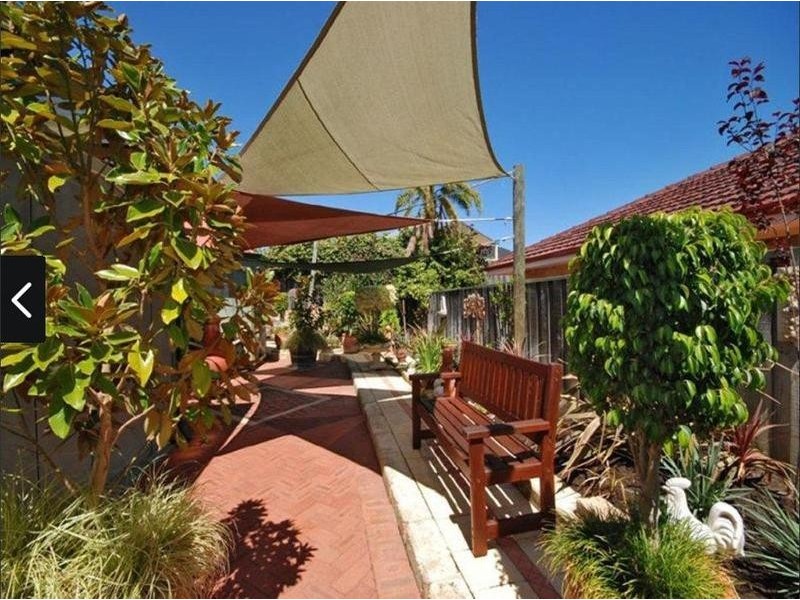 10 St Pierre Circuit, Currambine WA 6028