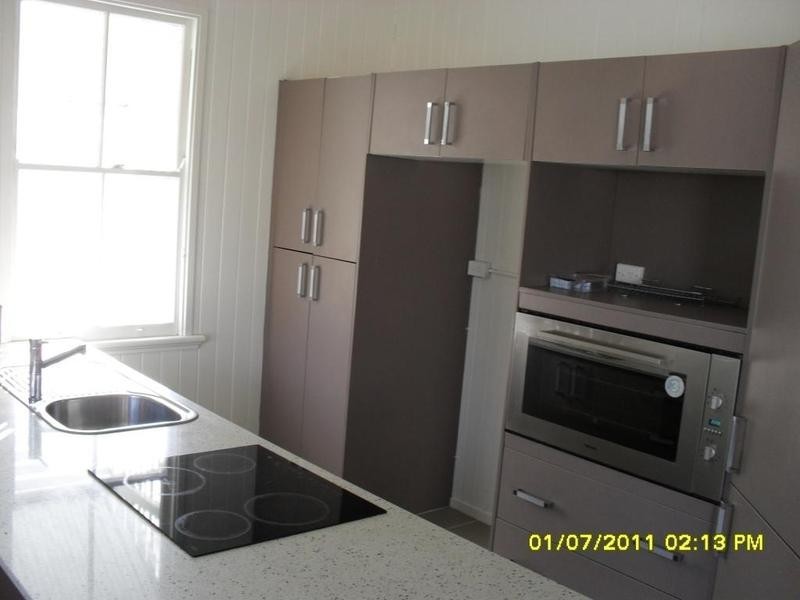 4   Bridge st, Red Hill QLD 4059