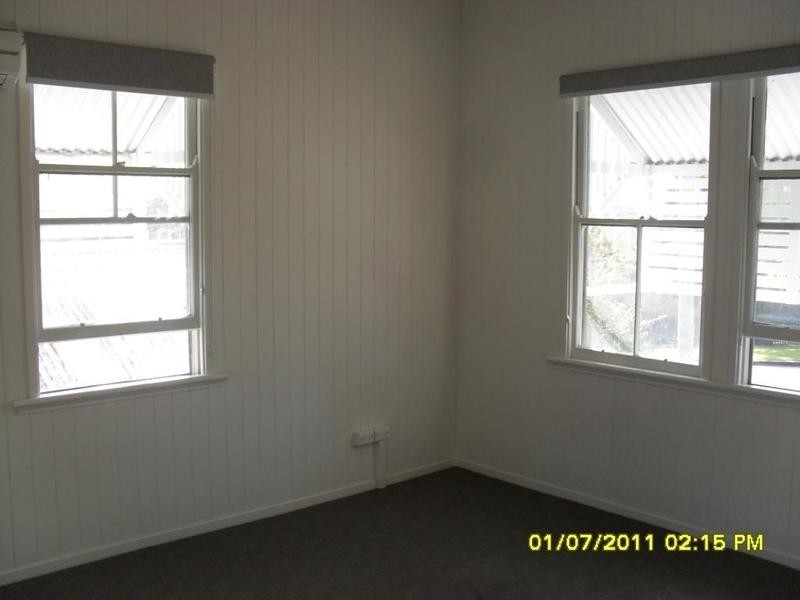 4   Bridge st, Red Hill QLD 4059