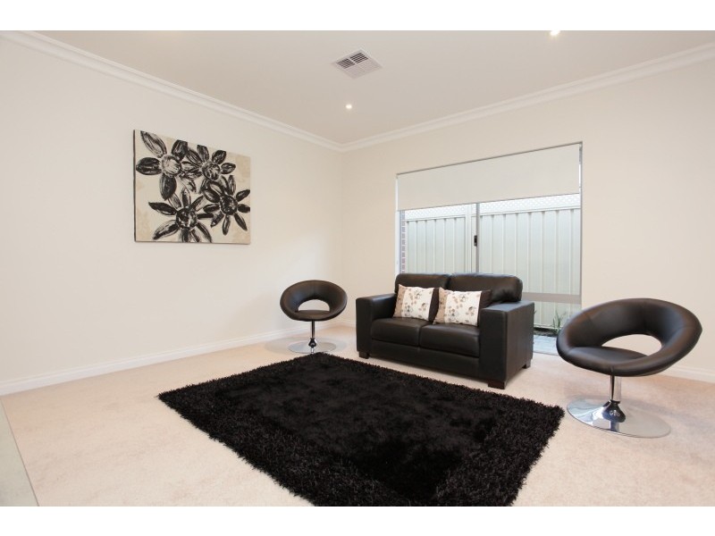 35 Armadale Road, Rivervale WA 6103