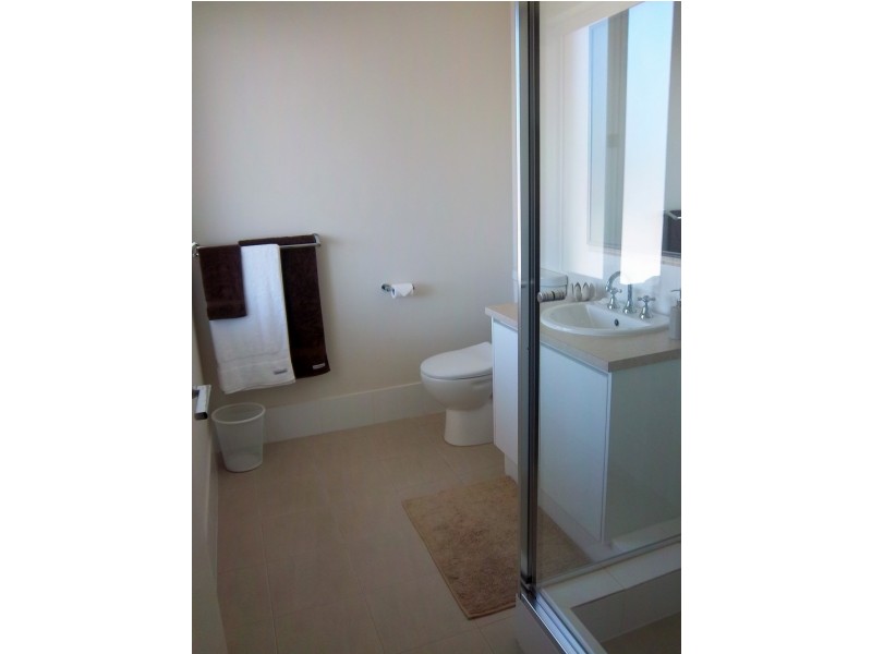 14A Valley Road, Halls Head WA 6210