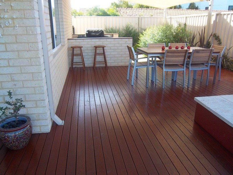 14A Valley Road, Halls Head WA 6210