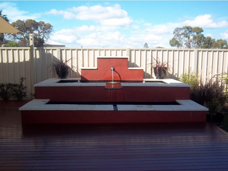 14A Valley Road, Halls Head WA 6210