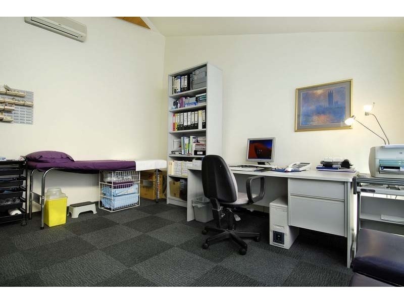 77 Cecil Ave, Castle Hill NSW 2154