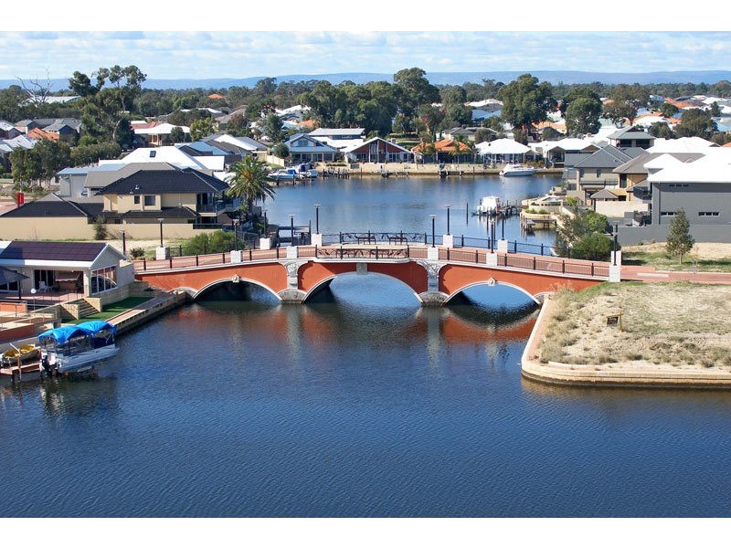 28 Gael Place, Dudley Park WA 6210