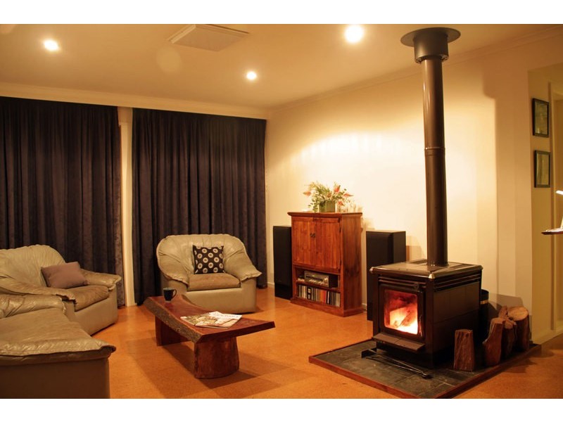 7 Barracks Close, Dubbo NSW 2830