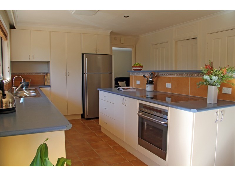 7 Barracks Close, Dubbo NSW 2830