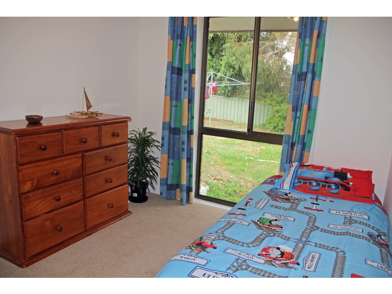 7 Barracks Close, Dubbo NSW 2830