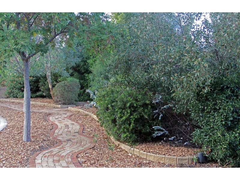 7 Barracks Close, Dubbo NSW 2830