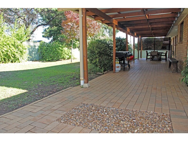 7 Barracks Close, Dubbo NSW 2830