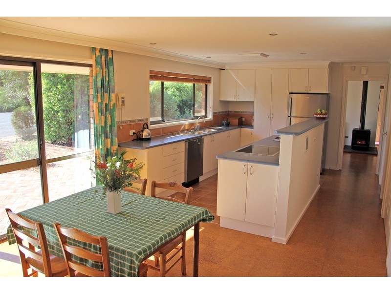 7 Barracks Close, Dubbo NSW 2830