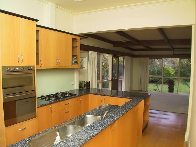 20 Renwick Street, Glen Iris VIC 3146