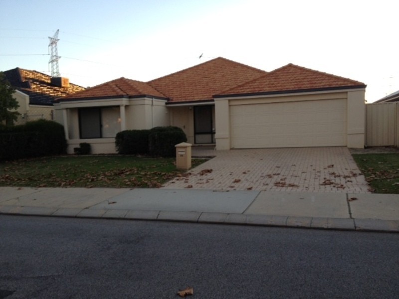 44 The Lakes Boulevard, Jandakot WA 6164