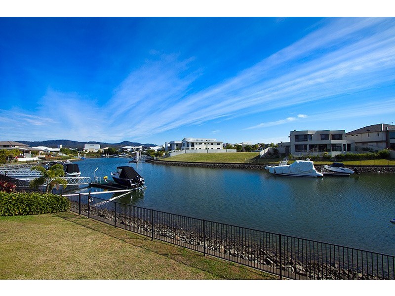 17 Southaven Drive, Helensvale QLD 4212