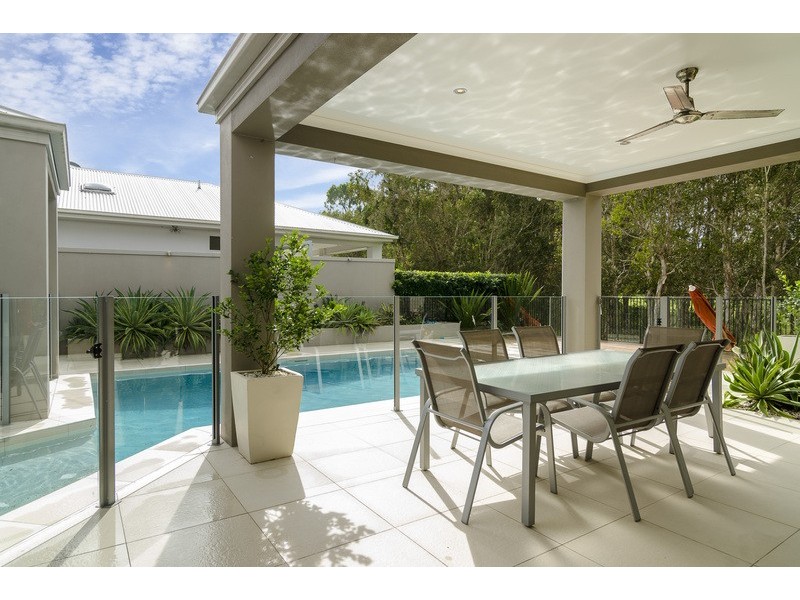 27 Hetherington Drive, Twin Waters QLD 4564