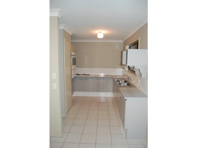 9 Nyora, Southport QLD 4215