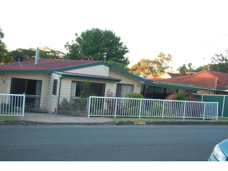 9 Nyora, Southport QLD 4215