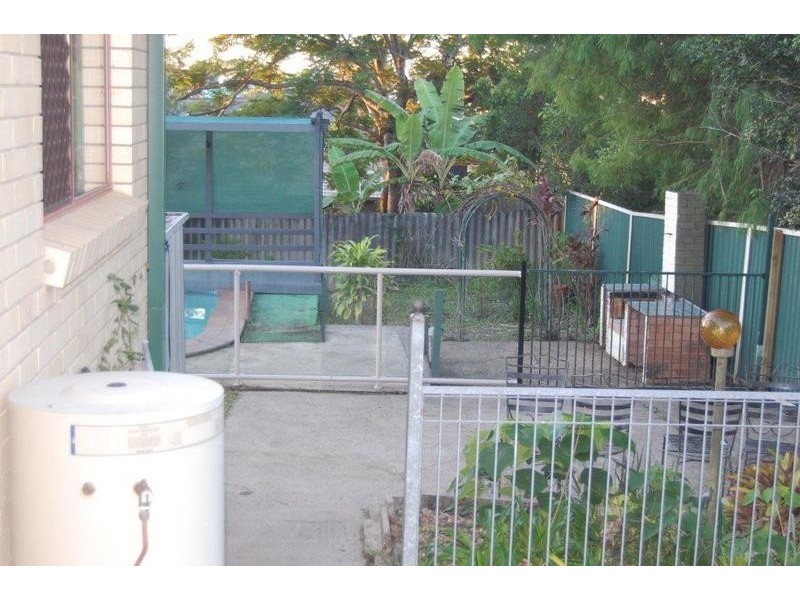 9 Nyora, Southport QLD 4215