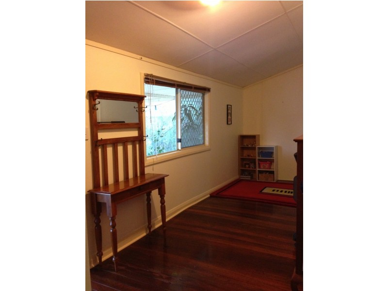 35 Bushby Street, Midvale WA 6056