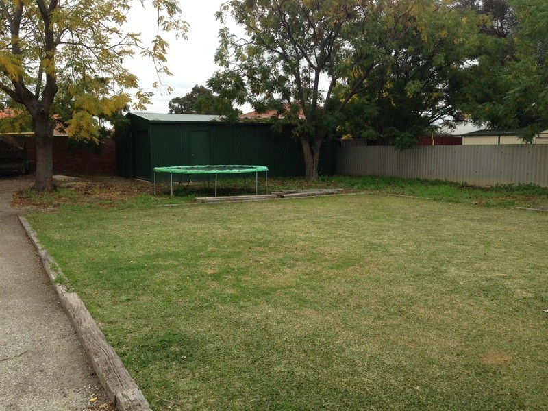 35 Bushby Street, Midvale WA 6056