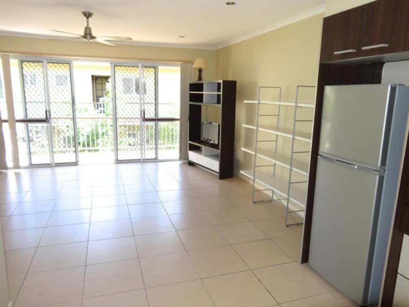 3/125 Old Burleigh Road, Broadbeach QLD 4218