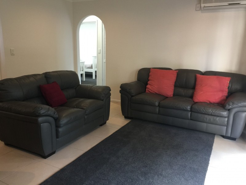 3/125 Old Burleigh Road, Broadbeach QLD 4218