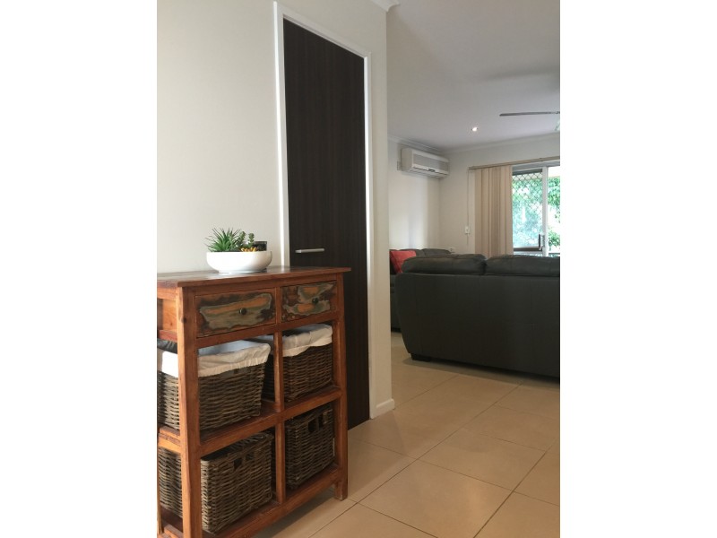 3/125 Old Burleigh Road, Broadbeach QLD 4218