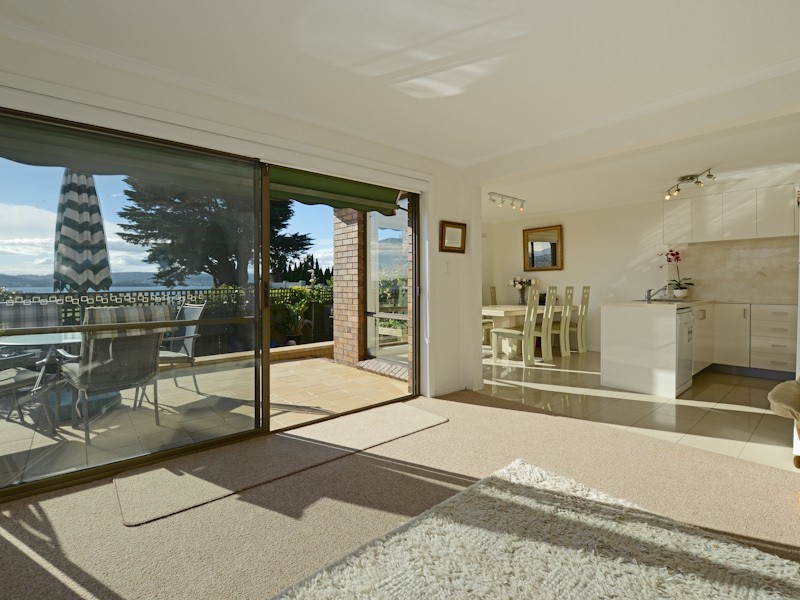 2/4 Mansell Court, Sandy Bay TAS 7005