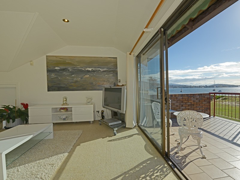 2/4 Mansell Court, Sandy Bay TAS 7005