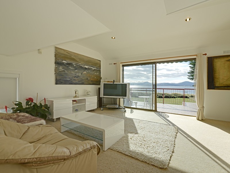 2/4 Mansell Court, Sandy Bay TAS 7005