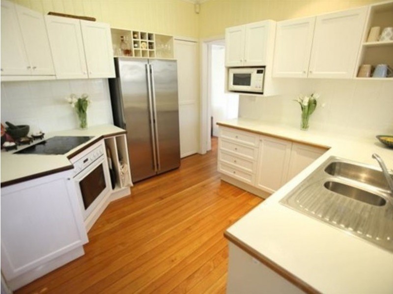 67 City View Road, Camp Hill QLD 4152