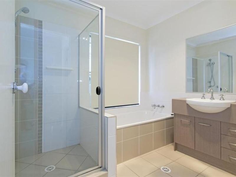 25 Illawong Way, Karana Downs QLD 4306