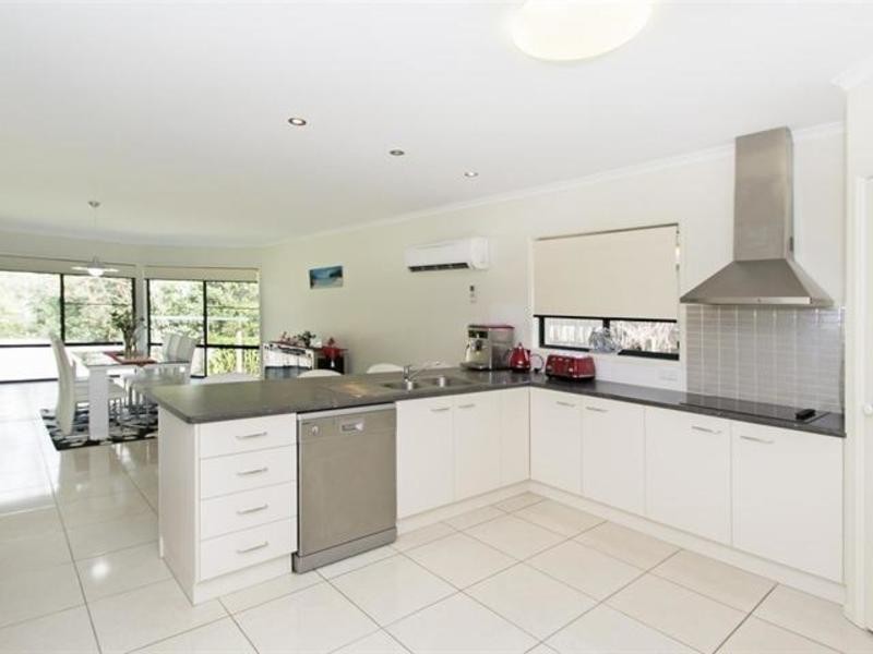 25 Illawong Way, Karana Downs QLD 4306