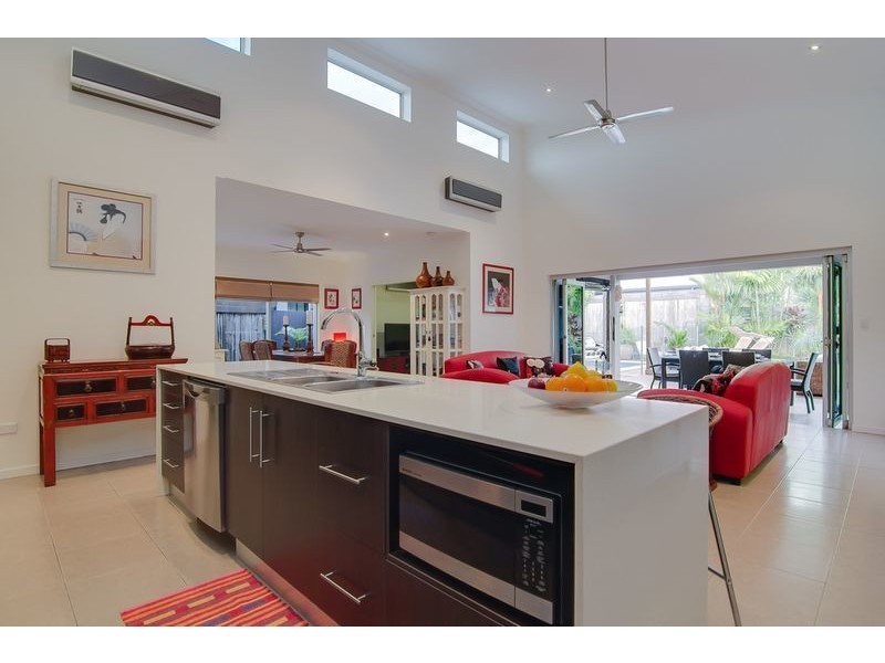 6 Pambula Close, Kewarra Beach QLD 4879