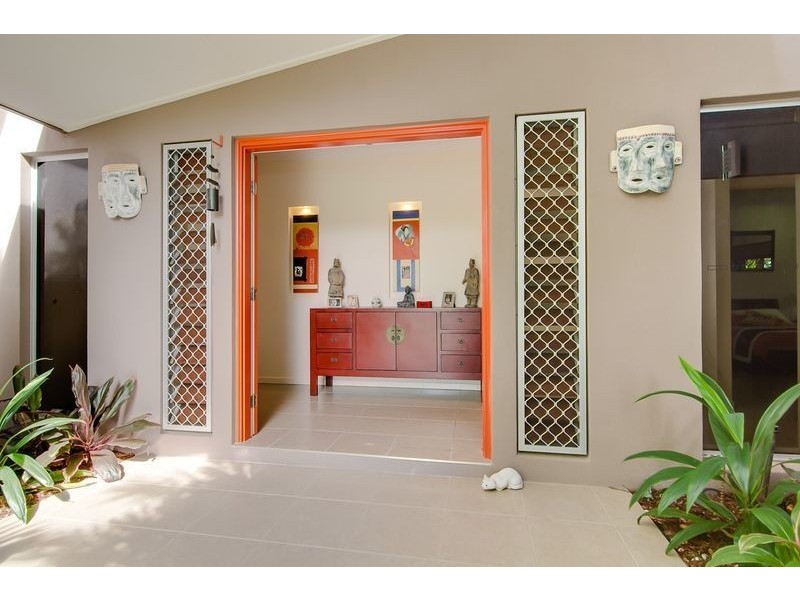 6 Pambula Close, Kewarra Beach QLD 4879