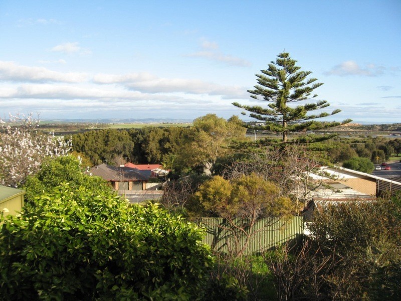 12 Geoffrey Ave, Port Noarlunga SA 5167