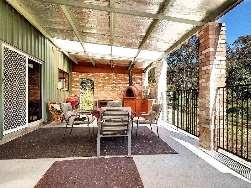 2 Lyell Court, Mount Samson QLD 4520