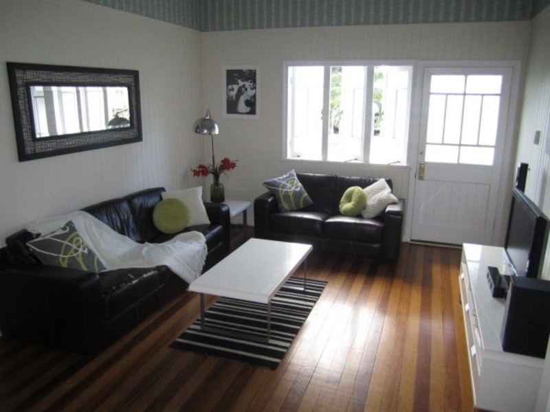 19 Rose Street, Westcourt QLD 4870