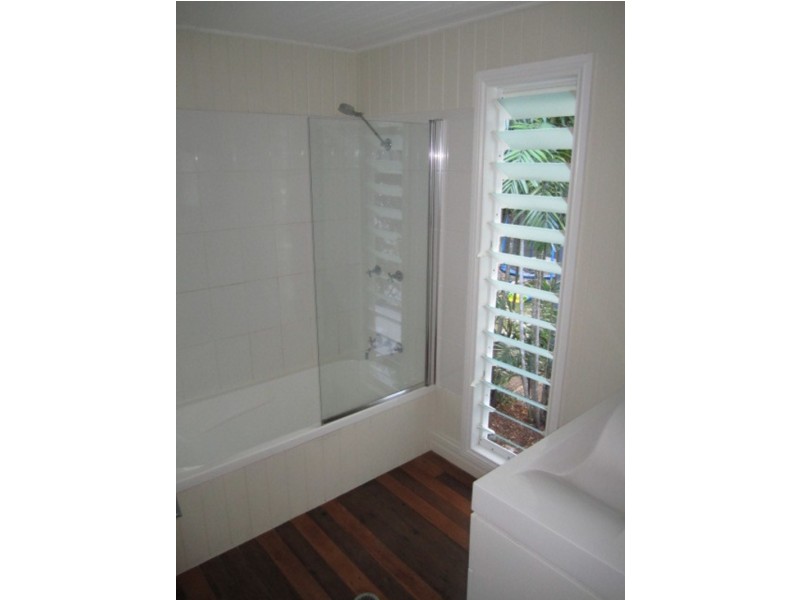 19 Rose Street, Westcourt QLD 4870