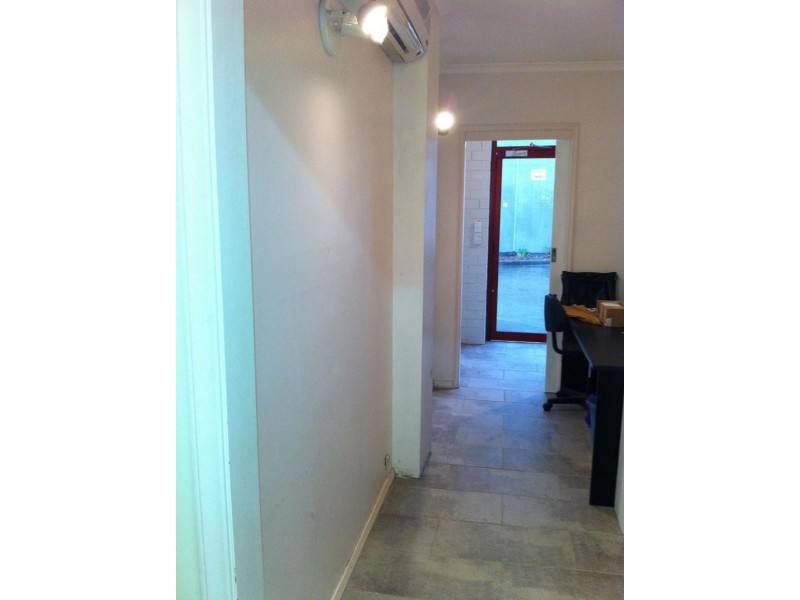 2/81 Darley Street, Mona Vale NSW 2103