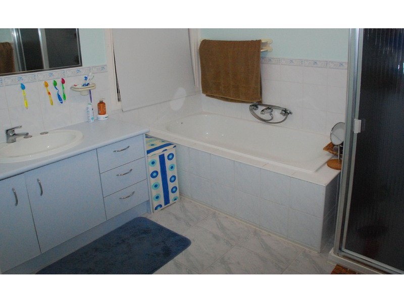 3 Dandarriga Way, Delahey VIC 3037