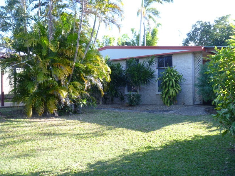 7 Houdewind Street, Eimeo QLD 4740